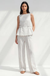 2 Piece White Boat Neck Ruffled Striped Slim Fit Business Suits