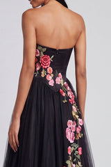 A-Line Black Sweetheart Tulle Floral Long Formal Dress