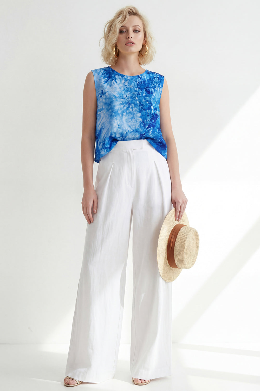 2-Piece Blue Printed Sleeveless Round Neck Women Suits