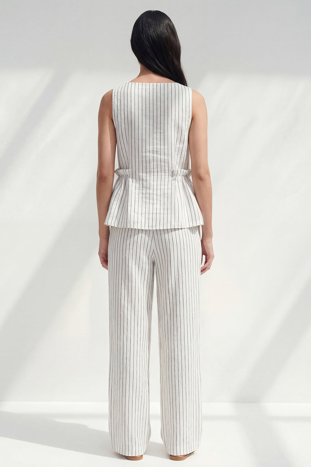 2 Piece White Boat Neck Ruffled Striped Slim Fit Business Suits