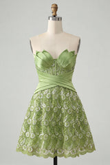 A-Line Green Sweetheart Corset Sequins Homecoming Dress with Lace Up Back