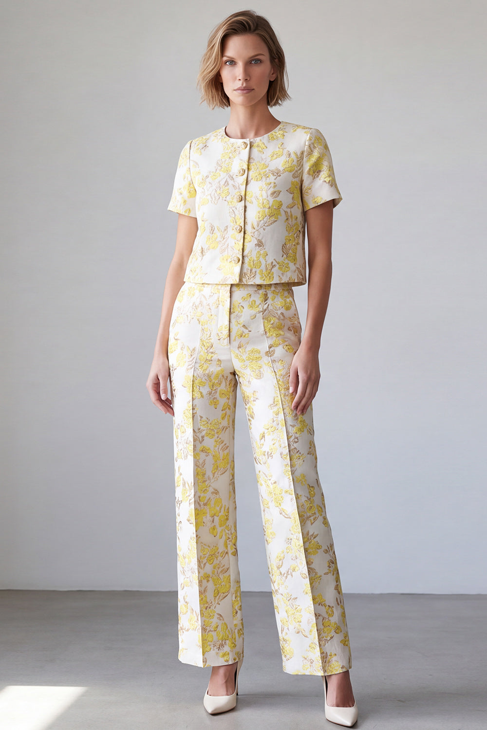 2 Piece Light Yellow Round Neck Single Breasted Floral Prom Suits